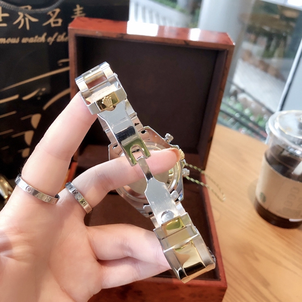 ブランド時計細部ディテール